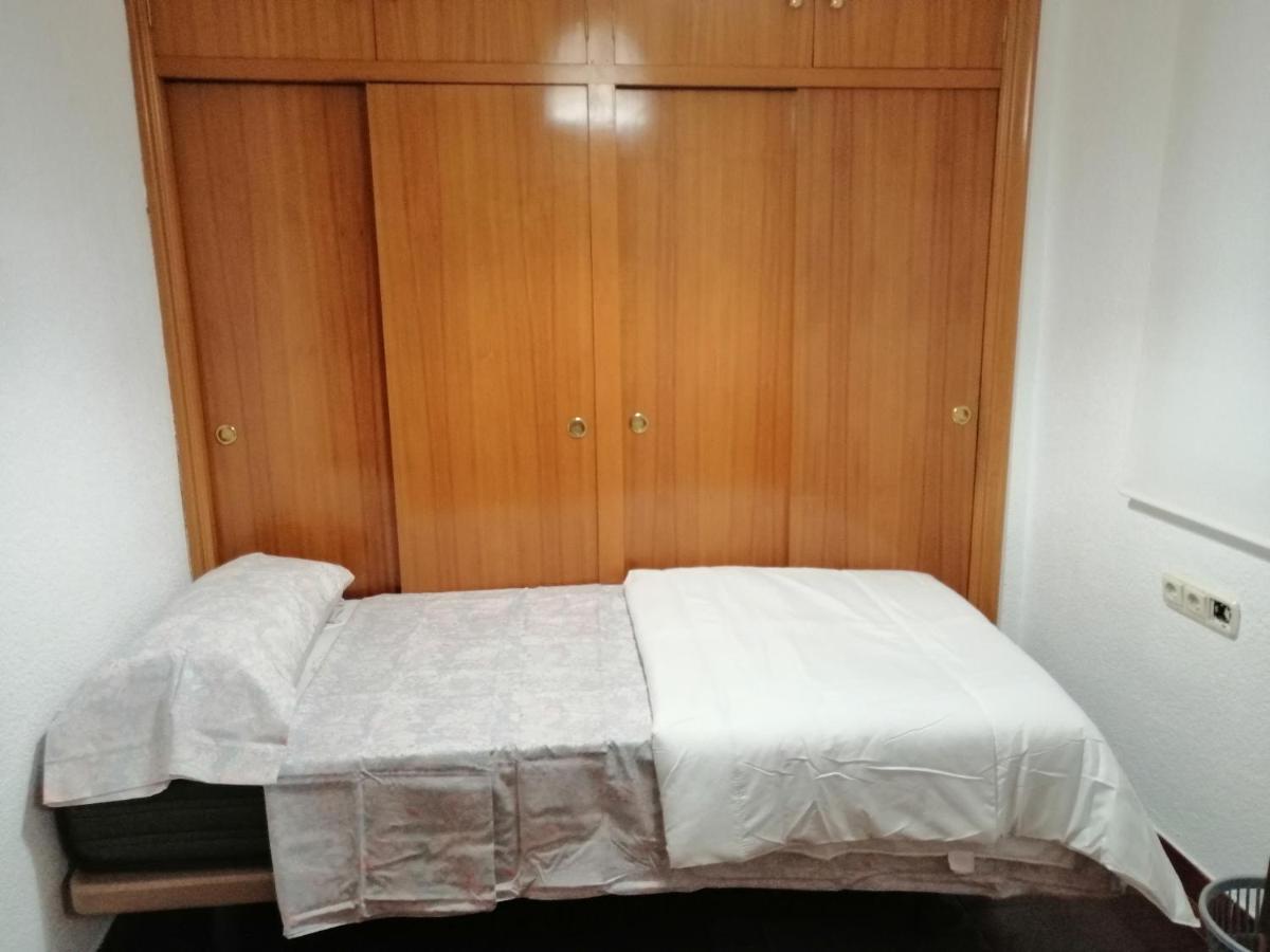 Rooms Estacion Alicante Room photo
